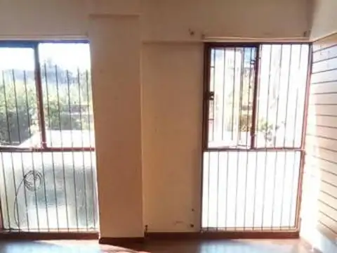 VICENTE LOPEZ - MONOAMBIENTE CON EXCELENTE UBICACIÓN 