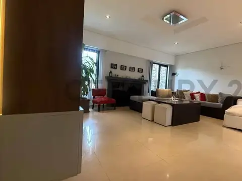 Casa en Venta en Lisandro Olmos Etcheverry, USD 195.000