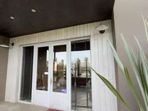 Venta lote vista al lago El Naudir Delta Escobar