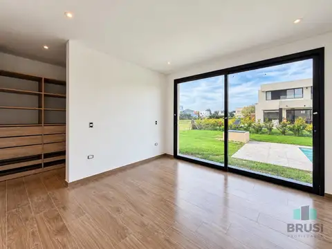 CASA EN VENTA UNA PLANTA EN CANNING CHICO- 4 AMB- EN POZO - ENTREGA OCT 2026