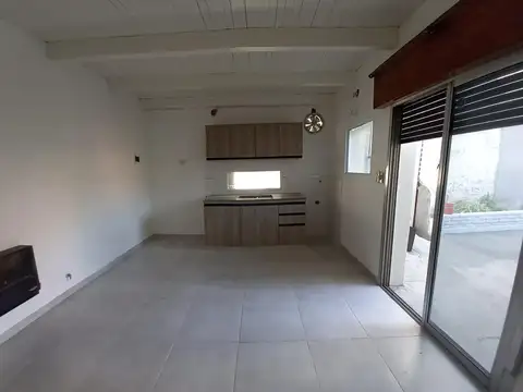 Adrogue 733