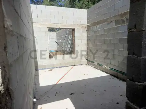 Casa 4 ambientes con 1 baño