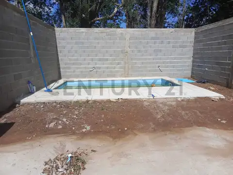 Venta de Duplex 2 dormitorios con pileta en Housing Villa Esquiu