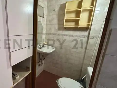 Local en Alquiler en Monte Castro, $ 600.000