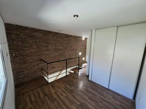 Depto Tipo Casa en Venta 12 años