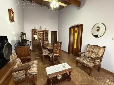 Casa en Venta con 1 cochera