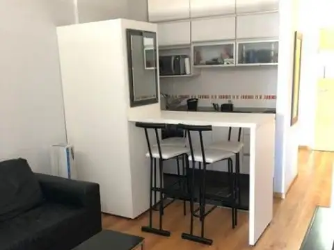 Departamento en Alquiler en Colegiales, $ 730.000