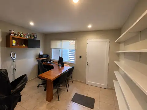 CASA EN VENTA/ BARRIO PIZZURNO/ OPORTUNIDAD