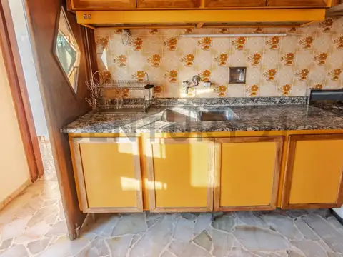 Departamento 6 ambientes con 3 baños