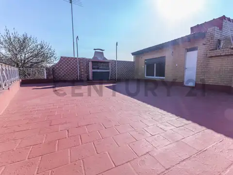 PH TIPO CASA EN VENTA FLORES S/EXP PATIO, QUINCHO Y TERRAZA CON PARRILLA