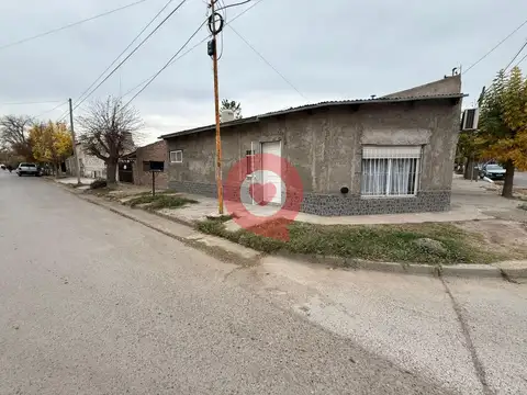 Casa en Cinco Saltos-Zona Centro