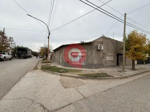 Casa en Cinco Saltos, Zona Centro