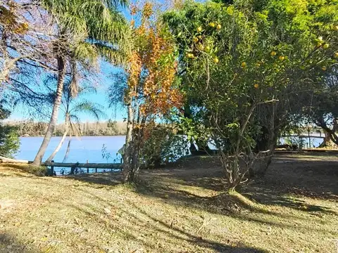 Río Correntoso