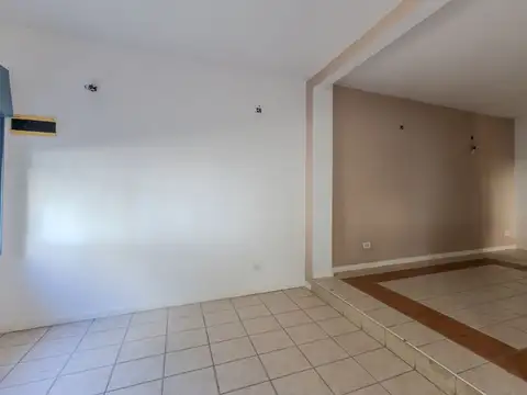 Depto Tipo Casa en Alquiler de 3 dormitorios