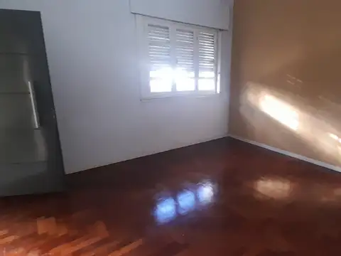 Depto Tipo Casa en Alquiler en Villa Devoto, $ 900.000