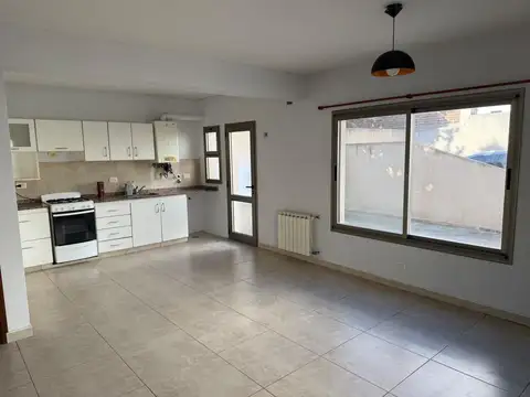 Departamento en Alquiler en Campana, $ 1.100.000