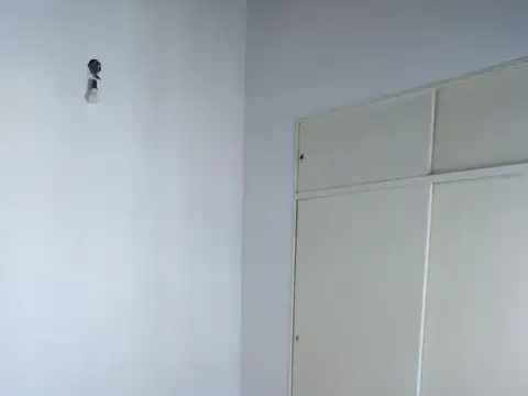 Depto Tipo Casa en Alquiler en Villa Dominico, $ 600.000