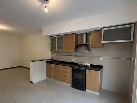 Departamento en Alquiler con 1 cochera