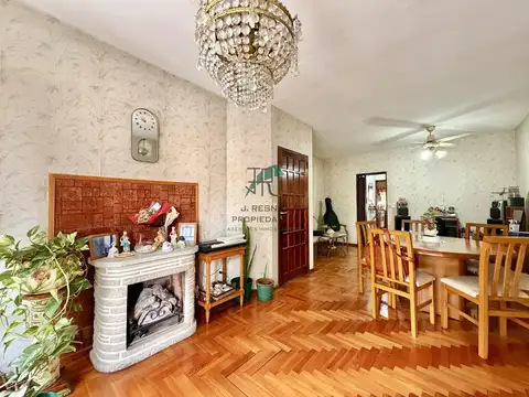 Depto Tipo Casa en Venta con 1 cocheras