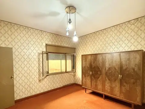 Casa 4 ambientes con 1 baño