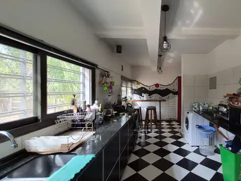 Casa 4 ambientes con 1 baño