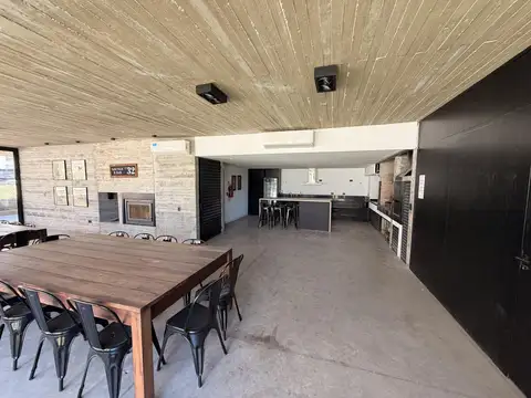 Departamento en Alquiler con 1 cocheras