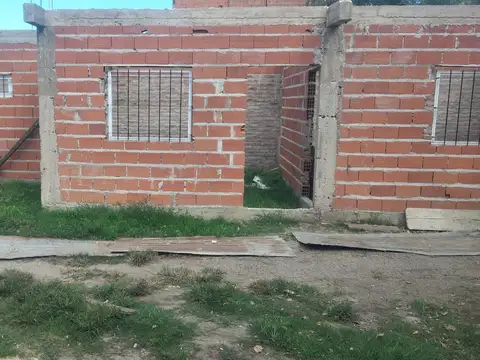 Terreno con edificación a terminar en Libertad, Merlo