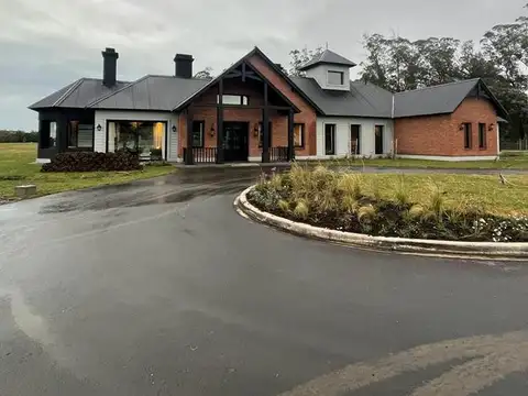 Venta de Lote en el Barrio Privado Casuarinas, Casonas del Haras, zona sur de Mar del Plata