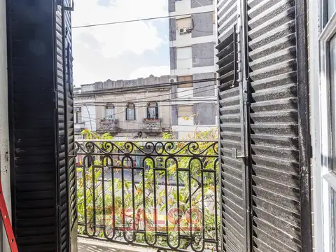 Donato Alvarez y Yerbal - Oficina - 5 ambientes - terraza propia