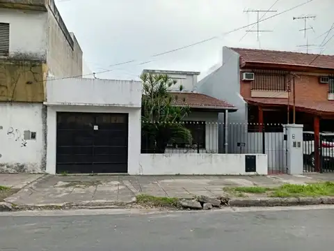 José González Castillo 200