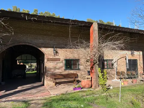 CAMPO EN ZARATE SOBRE RUTA 100