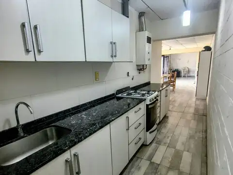 Propiedad Amplia en Venta Calle Garayalde