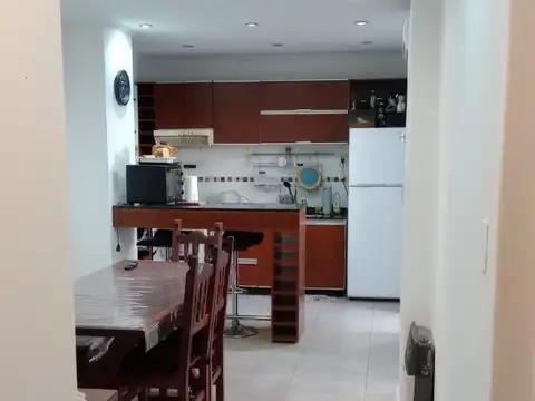 CASA CÉNTRICA EN VENTA  FRENTE A ESCUELA BELGRANO!