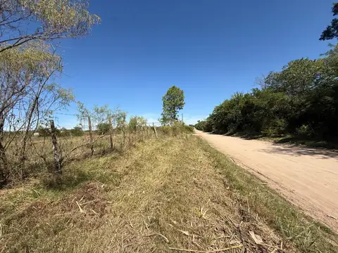 Venta de hermosa chacra en esquina 90x240. Gualeguaychu