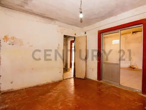 Hilarion de la Quintana 2100, Piso 0