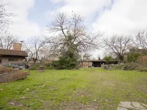 Galpón en Venta de 1000m2 cubiertos en Don Torcuato