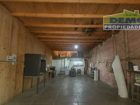 Local en Venta 40 años
