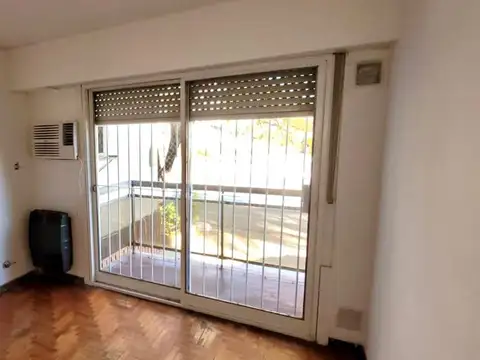 Av Santa Fe 300, Piso 1