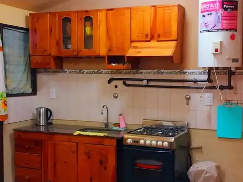 Casa 4 ambientes con 1 baño