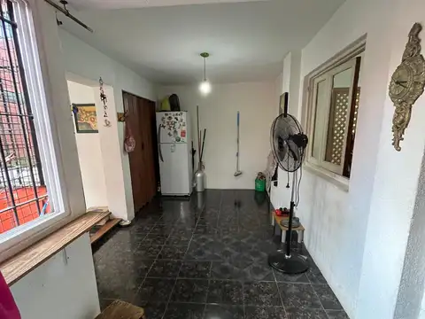 Depto Tipo Casa 4 ambientes con 2 baños