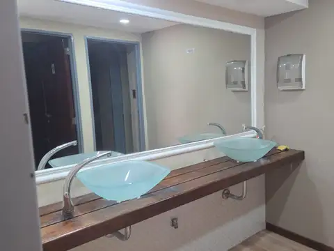 Oficina en venta en Monserrat