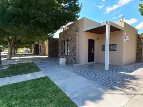 VENTA CASA TUNYAN MENDOZA.