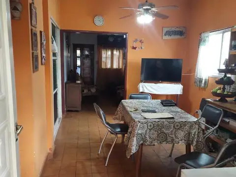 CASA + LOCAL EN VENTA