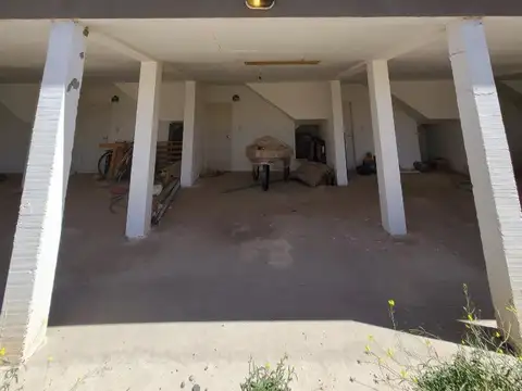 Depto Tipo Casa 3 ambientes con 2 baños