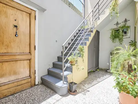 Depto Tipo Casa en Venta de 2 ambientes