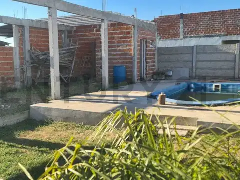 Lote en venta 10x20 barrio La esperanza Tristan Suarez con Pileta