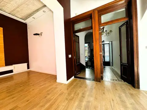 Depto Tipo Casa 4 ambientes con 3 baños