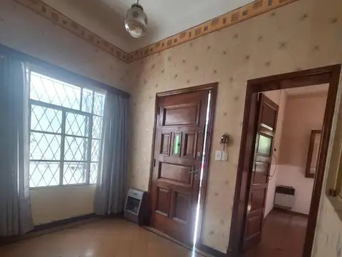 Depto Tipo Casa en Alquiler de 3 ambientes