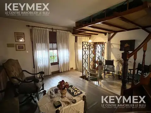 Casa en Venta con 1 cochera