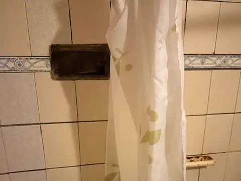 1 AMBIENTE CON COCINA  INDEPENDIENTE,BAÑO Y  PATIO